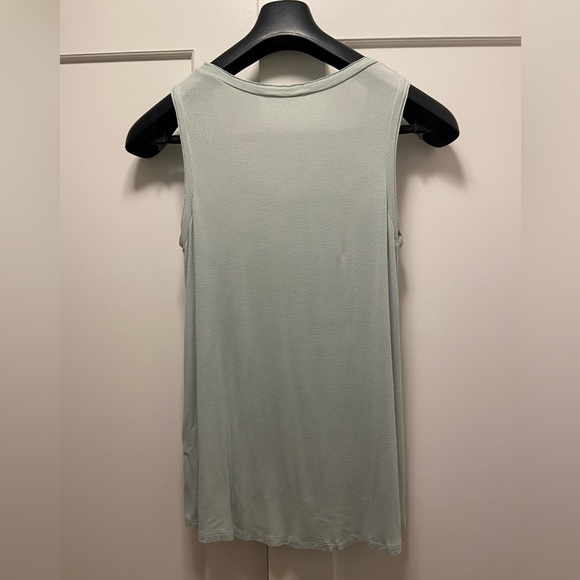 Tahari Light Blue Tank Top - Size M / Medium - Picture 2 of 6